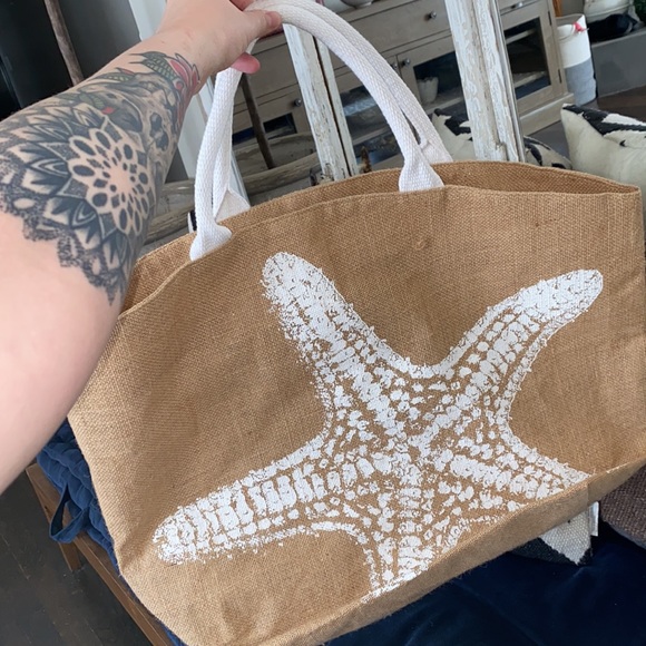 Starfish Woven Beach Bag - Picture 15 of 16